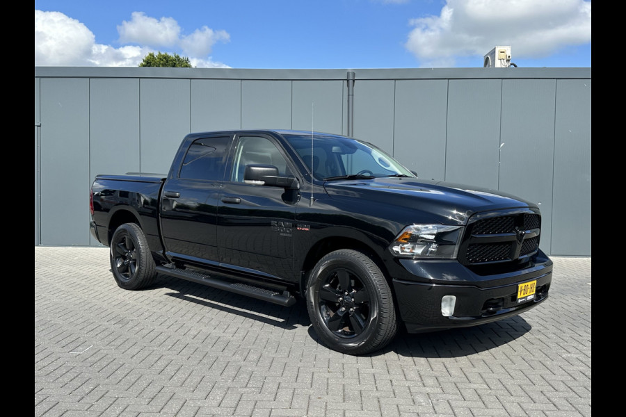 Dodge Ram 1500 5.7 V8 CLASSIC NIGHT 4x4 / PRINS LPG / BPM VRIJ / CAMERA / NAVI / 3.5T TREKHAAK / ECC / CRUISE / DUBBEL CABINE