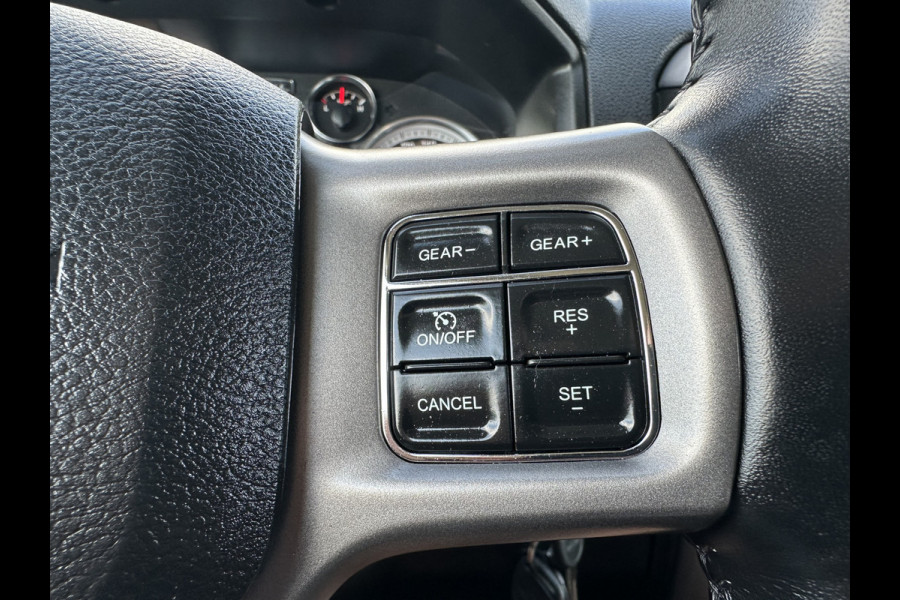 Dodge Ram 1500 5.7 V8 CLASSIC NIGHT 4x4 / PRINS LPG / BPM VRIJ / CAMERA / NAVI / 3.5T TREKHAAK / ECC / CRUISE / DUBBEL CABINE