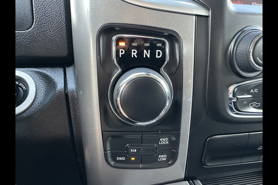Dodge Ram 1500 5.7 V8 CLASSIC NIGHT 4x4 / PRINS LPG / BPM VRIJ / CAMERA / NAVI / 3.5T TREKHAAK / ECC / CRUISE / DUBBEL CABINE