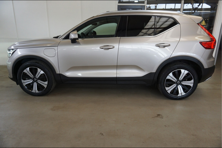Volvo XC40 1.5 T5 Recharge ULTIMATE Schuifdak, Pilot Assist, Harman Kardon®