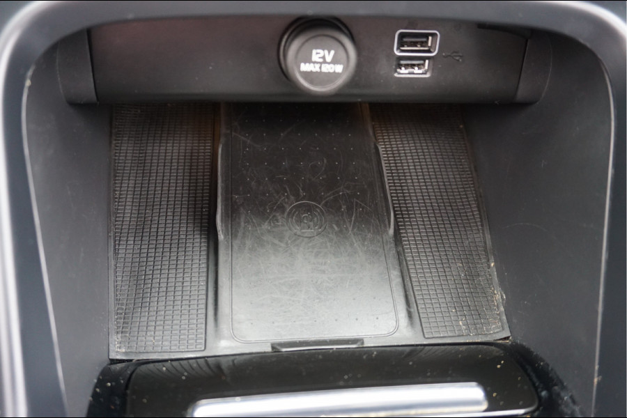 Volvo XC40 1.5 T5 Recharge ULTIMATE Schuifdak, Pilot Assist, Harman Kardon®