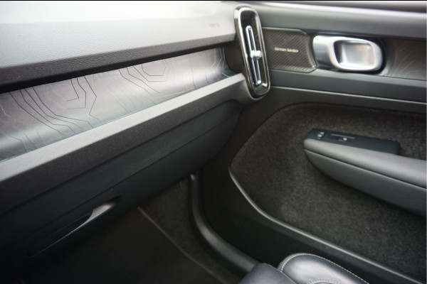 Volvo XC40 1.5 T5 Recharge ULTIMATE Schuifdak, Pilot Assist, Harman Kardon®