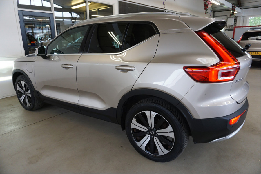 Volvo XC40 1.5 T5 Recharge ULTIMATE Schuifdak, Pilot Assist, Harman Kardon®