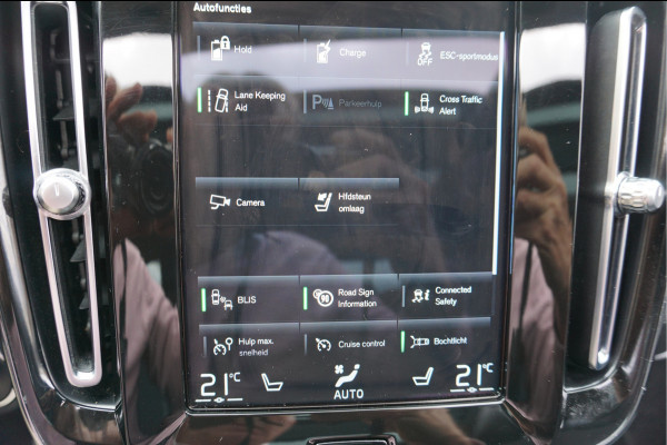 Volvo XC40 1.5 T5 Recharge ULTIMATE Schuifdak, Pilot Assist, Harman Kardon®