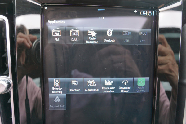 Volvo XC40 1.5 T5 Recharge ULTIMATE Schuifdak, Pilot Assist, Harman Kardon®