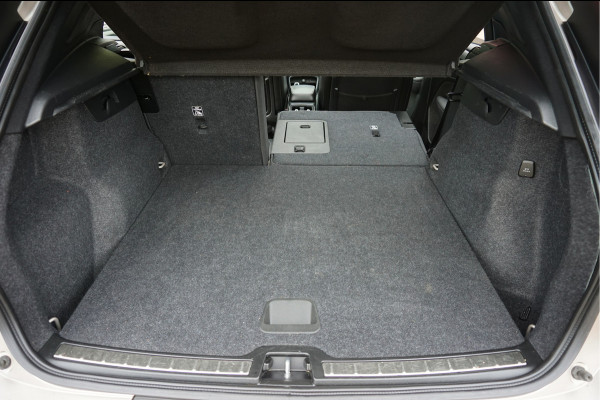 Volvo XC40 1.5 T5 Recharge ULTIMATE Schuifdak, Pilot Assist, Harman Kardon®