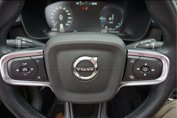 Volvo XC40 1.5 T5 Recharge ULTIMATE Schuifdak, Pilot Assist, Harman Kardon®