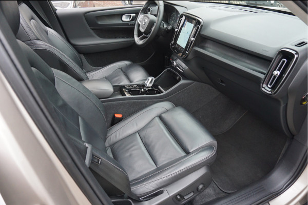 Volvo XC40 1.5 T5 Recharge ULTIMATE Schuifdak, Pilot Assist, Harman Kardon®