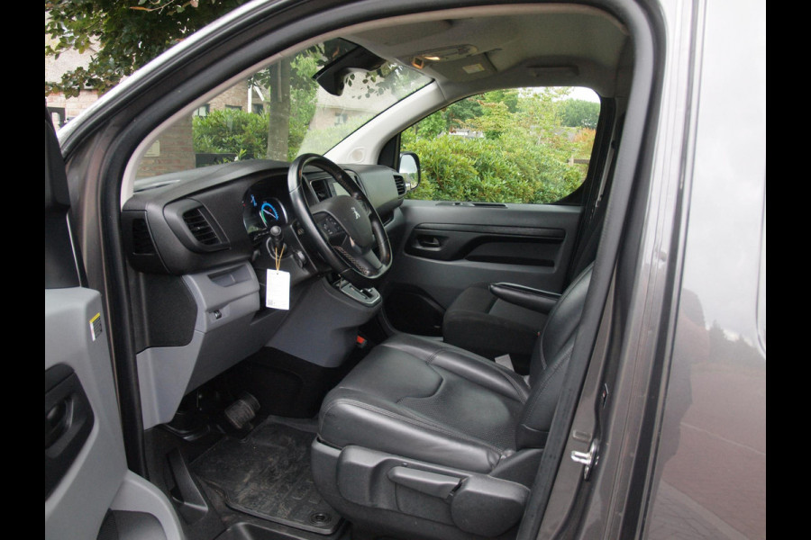 Peugeot e-Expert Standard Premium 75 kWh | Side bars | Apple Carplay | Zware Accupakket | Camera | Cruise Control |