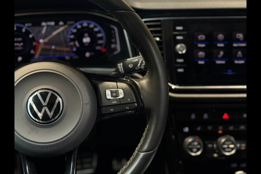 Volkswagen T-Roc R 2.0 TSI 4Motion 300PK |Pano|Beats|Virtual|Leder|Camera