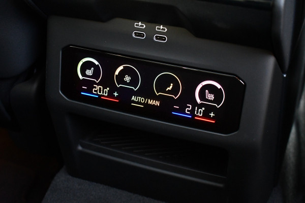 BMW M5 Touring | Chalk Individual | Ultimate Pack | Keramisch | Pano | Trekh | B&W | DA+