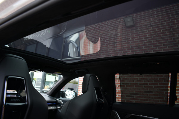 BMW M5 Touring | Chalk Individual | Ultimate Pack | Keramisch | Pano | Trekh | B&W | DA+