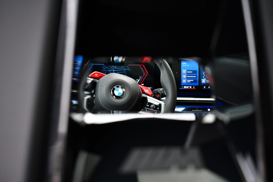 BMW M5 Touring | Chalk Individual | Ultimate Pack | Keramisch | Pano | Trekh | B&W | DA+