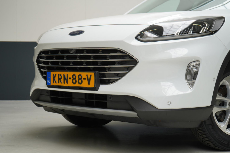 Ford Kuga 2.5 PHEV Titanium | SoH 75% | Panoramadak | Trekhaak | Carplay | Blind-Spot | Winter-pack