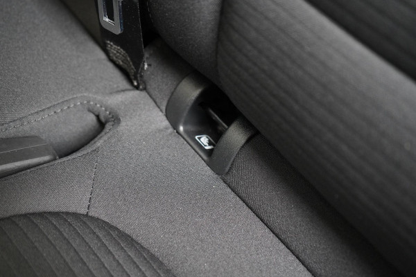 Ford Kuga 2.5 PHEV Titanium | SoH 75% | Panoramadak | Trekhaak | Carplay | Blind-Spot | Winter-pack