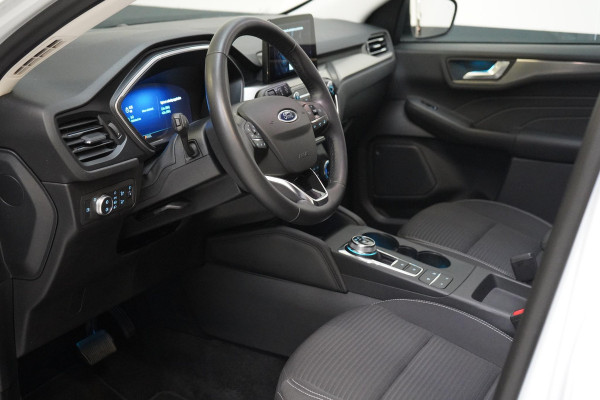 Ford Kuga 2.5 PHEV Titanium | SoH 75% | Panoramadak | Trekhaak | Carplay | Blind-Spot | Winter-pack