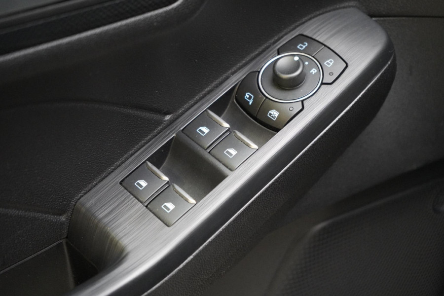 Ford Kuga 2.5 PHEV ST-Line | SoH 100% | Winter-Pack | Carplay | Lm velgen | Navigatie | Camera