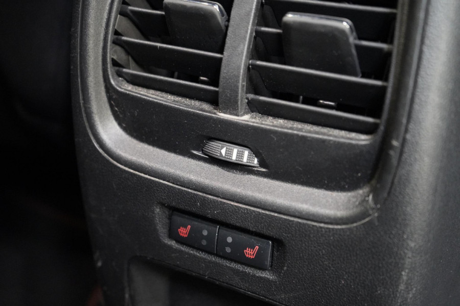 Ford Kuga 2.5 PHEV ST-Line | SoH 100% | Winter-Pack | Carplay | Lm velgen | Navigatie | Camera