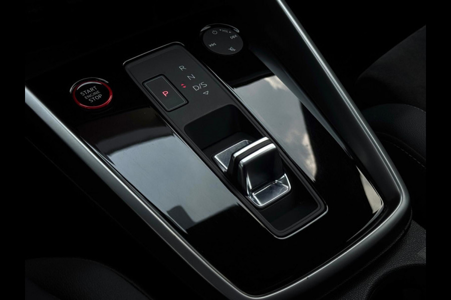 Audi A3 Sportback 2.0 TFSI S3 quattro Edition One Vol | Panorama | Bang & Olufsen | Memory Seats | Head-Up display | BTW |