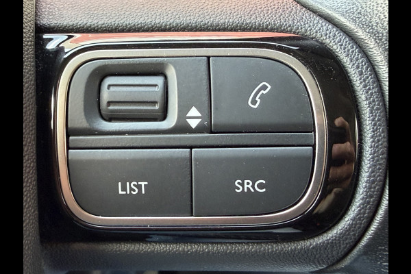 Citroën C3 82pk Shine (Camera - Keyless Entry - Dodehoek detectie - Automatische Airco - Navigatie - Apple Carplay - DAB)