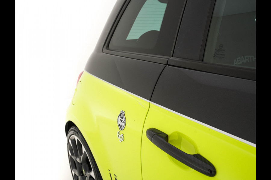 Fiat 500 1.4 T-Jet Abarth Competizione 70th Anniversary (INCL.BTW) Aut. *AKRAPOVIC | RECARO-SPORTSEATS | XENON | CARBON | SHIFTPADDLES | DIGI-COCKPIT | DAB+ | ECC | PDC | CRUISE | 17''ALU*