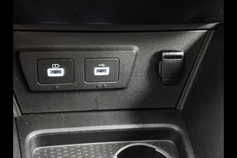 Dacia Duster 1.0 TCe Bi-Fuel LPG Prestige / Trekhaak / Pdc+Camera / Navigatie / Airco-ecc./ Radio multimedia / Apk 02-2027