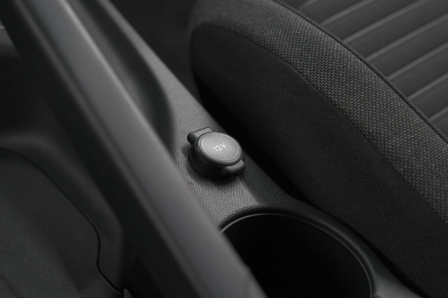 Peugeot 208 PureTech 100 Style | Navigatie | Cruise Control | Apple Carplay