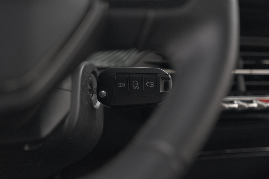 Peugeot 208 PureTech 100 Style | Navigatie | Cruise Control | Apple Carplay