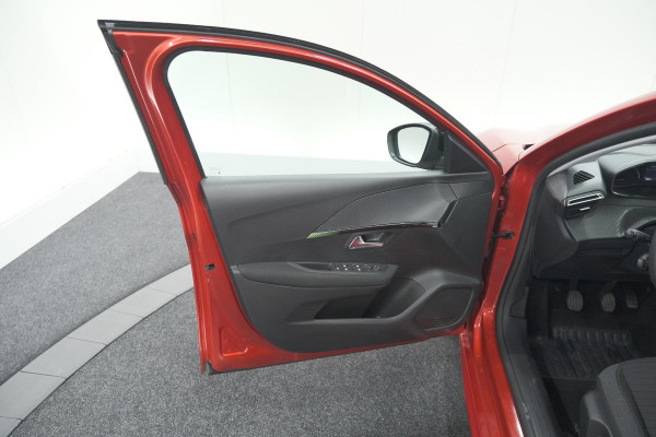 Peugeot 208 PureTech 100 Style | Navigatie | Cruise Control | Apple Carplay