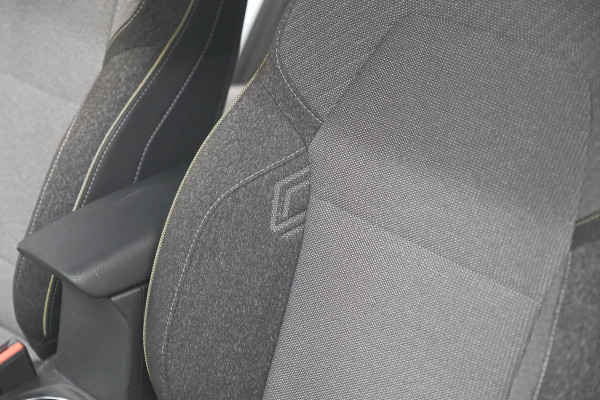 Renault Captur 1.8 E-Tech full hybrid 160 techno | Camera | Adaptieve Cruise Control | Navigatie