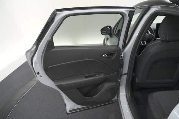 Renault Captur 1.8 E-Tech full hybrid 160 techno | Camera | Adaptieve Cruise Control | Navigatie