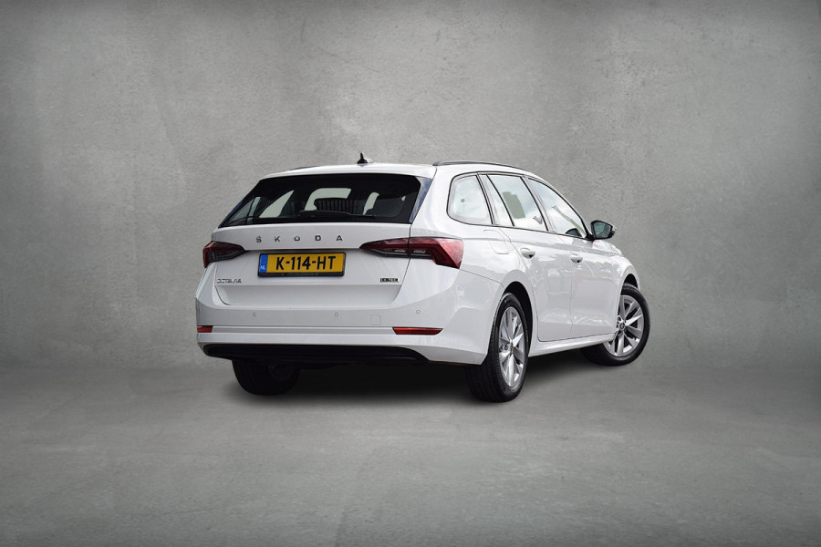 Škoda Octavia Combi 1.0 e-TSI Business Edition | Apple CarPlay | Stoelverw. | Climate | Cruise