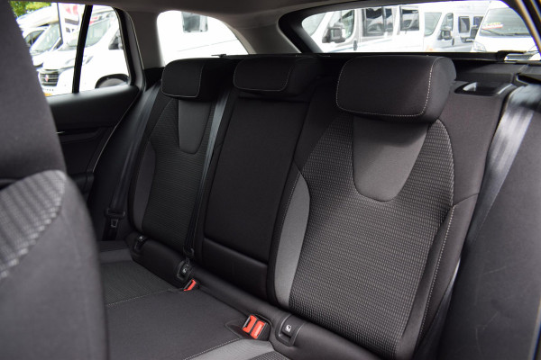 Škoda Octavia Combi 1.0 e-TSI Business Edition | Apple CarPlay | Stoelverw. | Climate | Cruise
