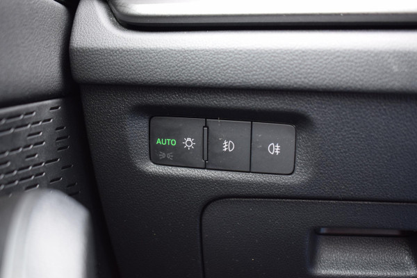 Škoda Octavia Combi 1.0 e-TSI Business Edition | Apple CarPlay | Stoelverw. | Climate | Cruise