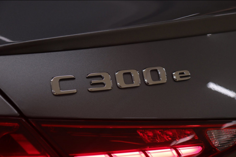 Mercedes-Benz C-Klasse 300 E AMG Line / PANO/HUD/360CAM/CARPLAY/MEM/ACC/BOMVOL