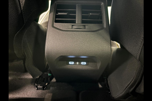 Renault Mégane E-Tech EV60 Techno Navigatie Apple Carplay Android Auto 360 camera Parkeerhulp Adaptive Cruise Control Stoel- en stuurverwarming Dodehoekassistent Full Led Climate Control