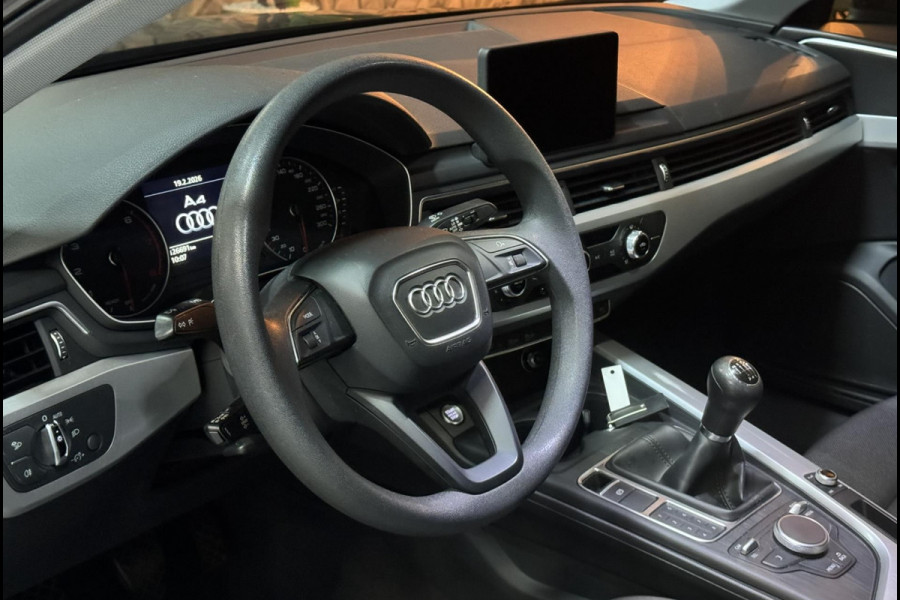 Audi A4 Limousine 1.4 TFSI Garantie|Trekhaak|Keyless|LED|Cruise|NAP|NL-Auto|Airco|Rijklaar
