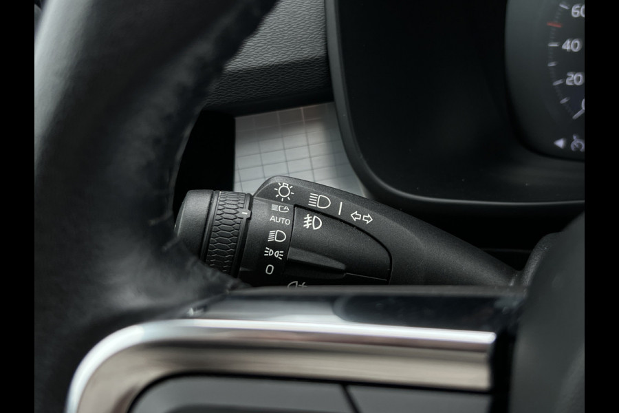 Volvo XC40 1.5 T4 Recharge R-Design | Trekhaak | Navi | LED | Carplay