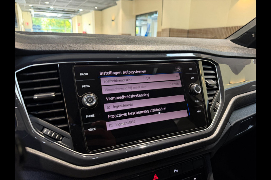 Volkswagen T-Roc 2.0 TSI 4Motion Sport R-Line |Pano|Beats|Keyless|Navi