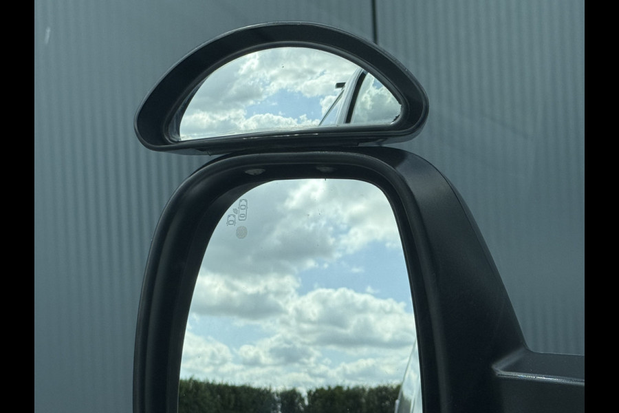 Opel Vivaro 2.0 CDTI 123 PK / L2H1 / 1e EIG. / TREKHAAK / CAMERA / CARPLAY / NAVI / CRUISE / AIRCO