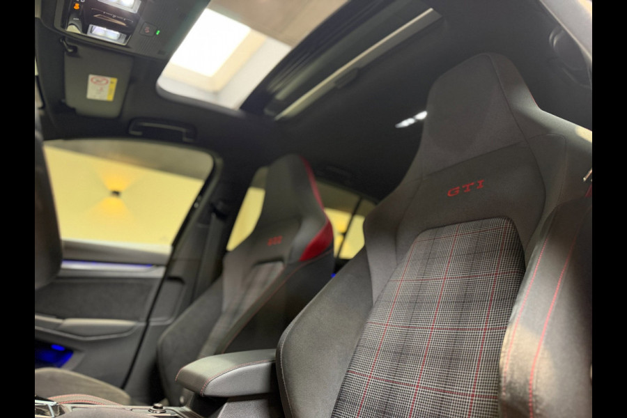 Volkswagen Golf 2.0 TSI GTI |Pano|Matrix|Blindspot|Camera|