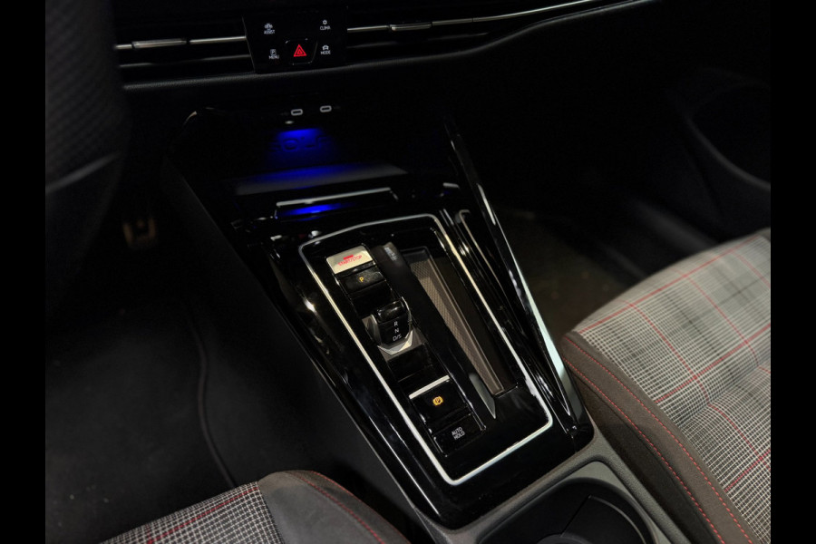 Volkswagen Golf 2.0 TSI GTI |Pano|Matrix|Blindspot|Camera|