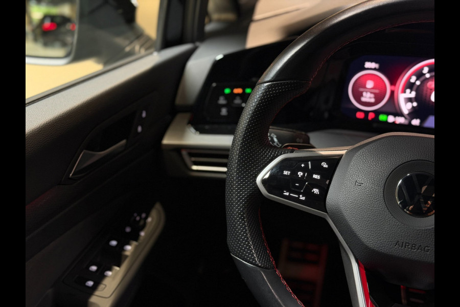 Volkswagen Golf 2.0 TSI GTI |Pano|Matrix|Blindspot|Camera|