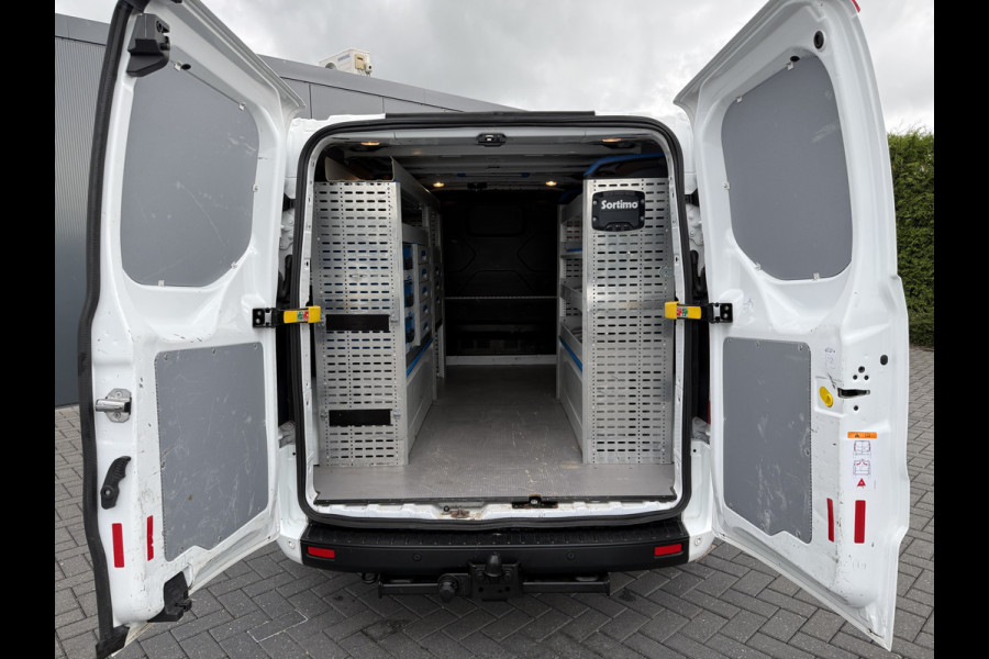 Ford Transit Custom 2.0 TDCI / L2H1 / 1e EIG. / SORTIMO INRICHTING / TREKHAAK / CRUISE / 3-ZITS / 2800 KG AHG