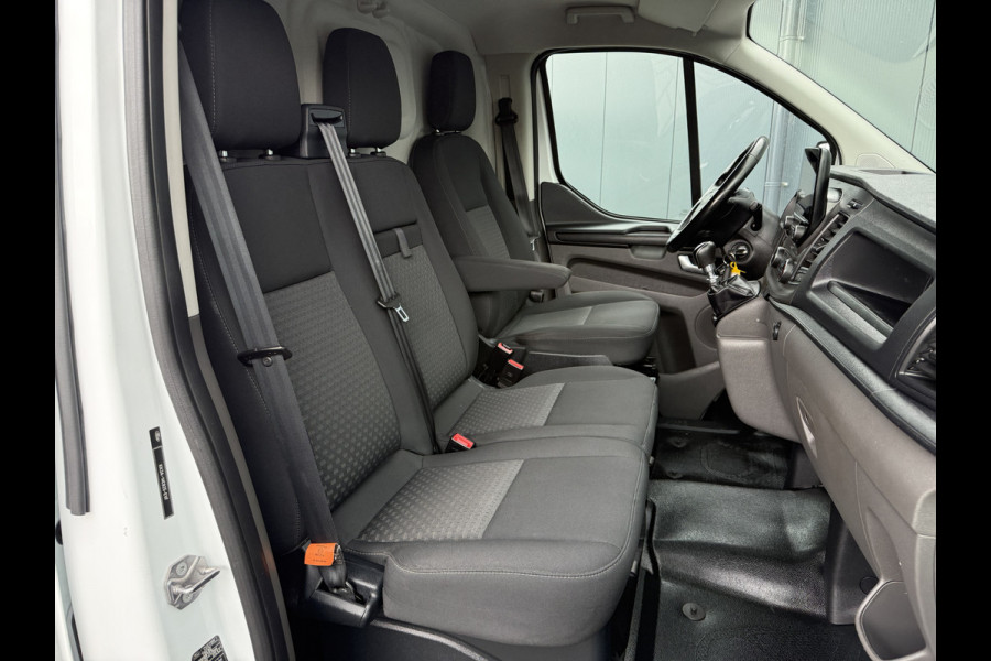 Ford Transit Custom 2.0 TDCI / L2H1 / 1e EIG. / SORTIMO INRICHTING / TREKHAAK / CRUISE / 3-ZITS / 2800 KG AHG