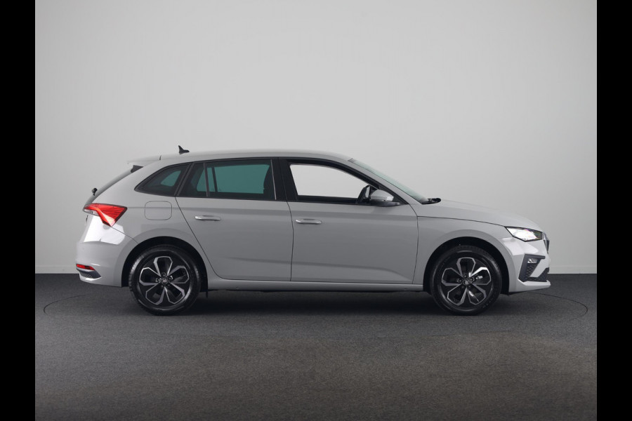 Škoda SCALA Edition 1.0 TSI 115pk DSG-7 | Stoel- en stuurverwarming | Travel Assist | Draadloos laden | 16 inch lichtmetalen velgen |