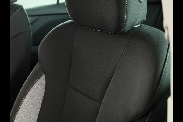 Škoda SCALA Edition 1.0 TSI 115pk DSG-7 | Stoel- en stuurverwarming | Travel Assist | Draadloos laden | 16 inch lichtmetalen velgen |
