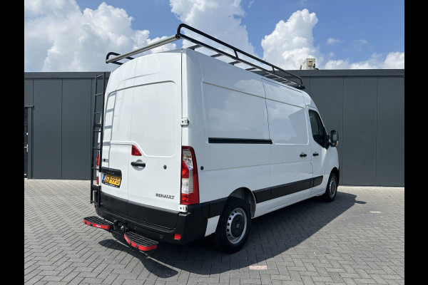 Renault Master T35 2.3 dCi 136 PK / L2H2 / 1e EIG. / 67.106 KM / IMPERIAAL / TREKHAAK / NAVI / AIRCO / CRUISE