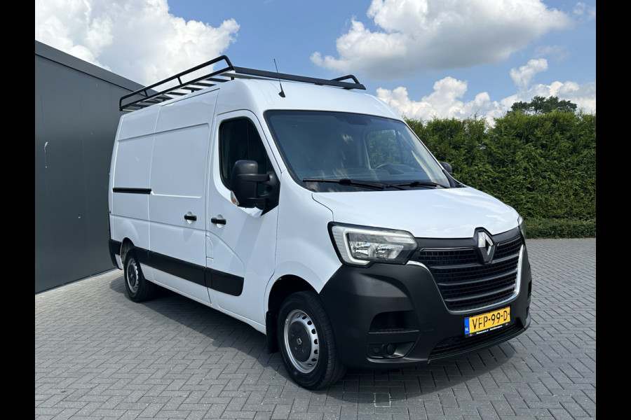 Renault Master T35 2.3 dCi 136 PK / L2H2 / 1e EIG. / 67.106 KM / IMPERIAAL / TREKHAAK / NAVI / AIRCO / CRUISE