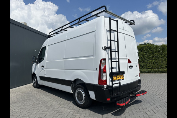 Renault Master T35 2.3 dCi 136 PK / L2H2 / 1e EIG. / 67.106 KM / IMPERIAAL / TREKHAAK / NAVI / AIRCO / CRUISE